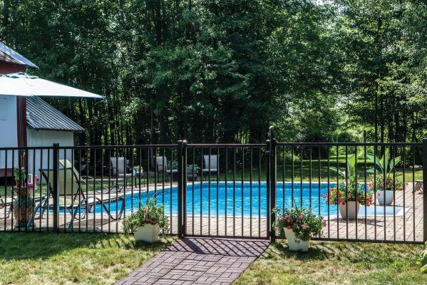 Collentro Ornamental Aluminum Fence Install