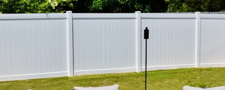 Owings MD Vinyl Fencing